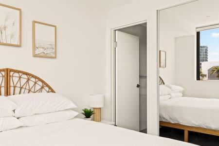 Coastal 2-bed Near *