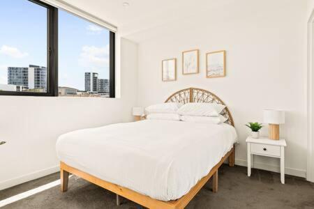 Coastal 2-bed Near Apartment *